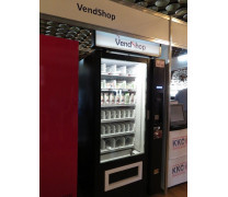 Снековый торговый автомат SM 6367 на выставке в Ялте